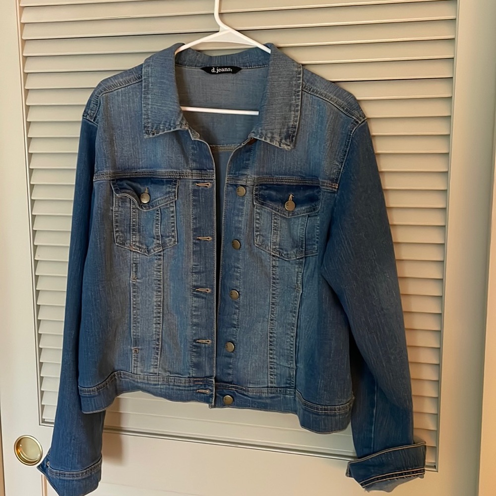 Ladies L denim jacket - like new.
